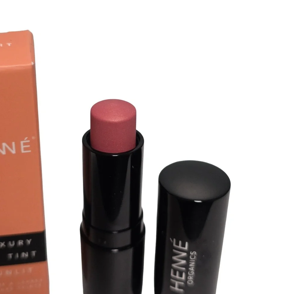 Henne Organics Luxury Lip Tint Sunlit 0.15oz Sheer Moisturizing Lip Balm NIB